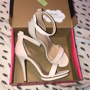 CHARLOTTE RUSSE NUDE HEELED SANDALS